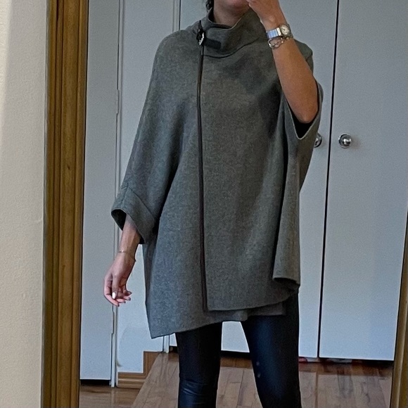 MOSSIMO DUTTI WOOL CAPE SIZE S - Picture 2 of 9